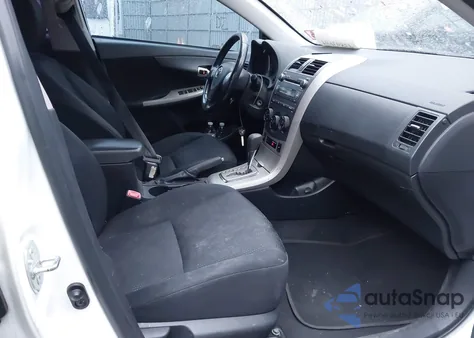 2010 Toyota Corolla S z USA, uszkodzony, nr VIN 2T1BU4EE8AC297664